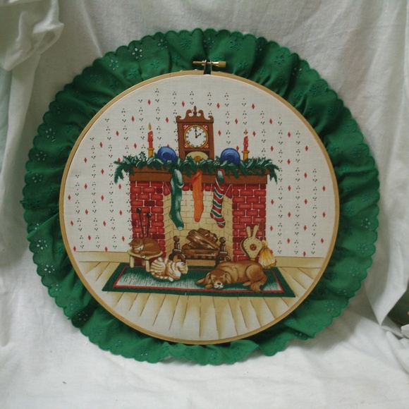Handmade Embroidery Hoop Holiday Decoration - Picture 2 of 8